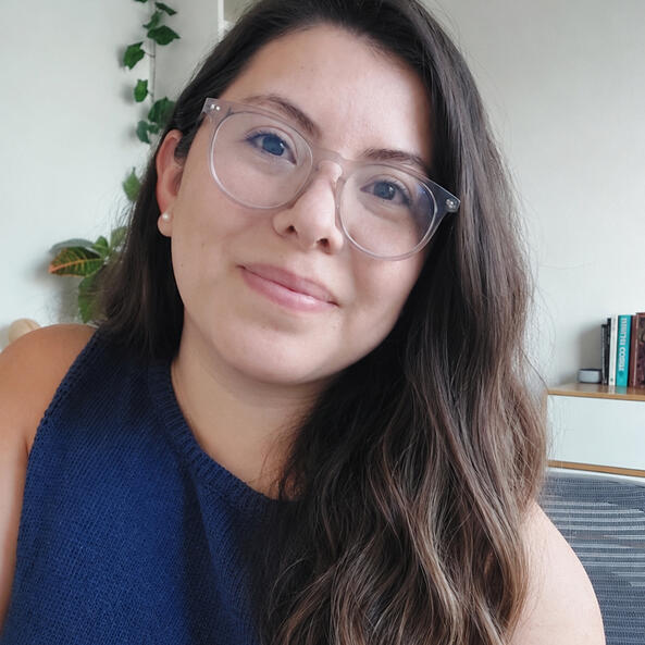 Retrato de la Dra. Alejandra E. Jurado, médico psiquiatra en Morelia